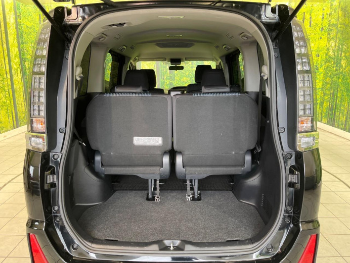 2015 Toyota Voxy DBA-ZRR80W (UW-6a1f9becd584d)[18]