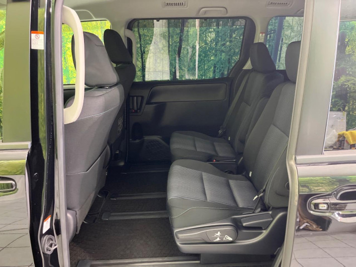 2015 Toyota Voxy DBA-ZRR80W (UW-6a1f9becd584d)[9]