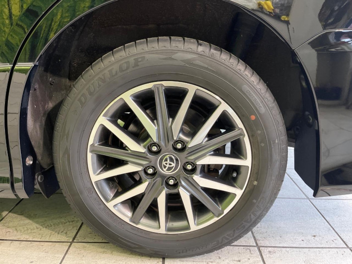 2015 Toyota Voxy DBA-ZRR80W (UW-6a1f9becd584d)[4]
