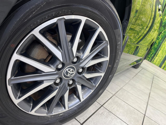 2017 Toyota Noah DBA-ZRR80W (UW-6a1f9bee592db)[4]
