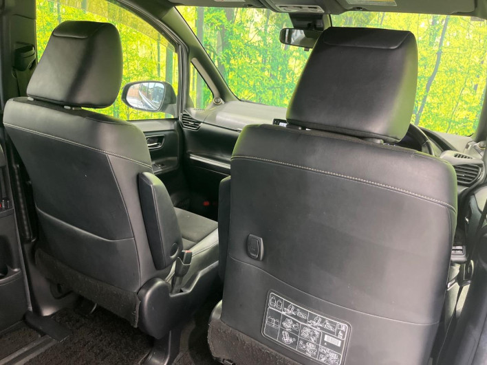 2017 Toyota Noah DBA-ZRR80W (UW-6a1f9bee592db)[27]