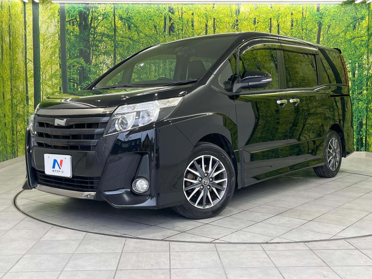 2017 Toyota Noah DBA-ZRR80W