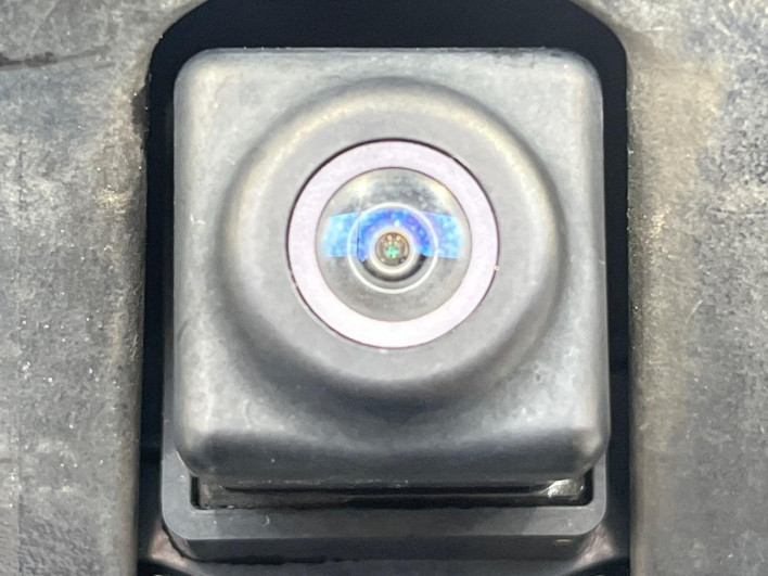 2017 Toyota Noah DBA-ZRR80W (UW-6a1f9bee592db)[18]