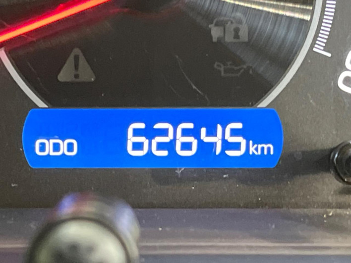 2020 Toyota Noah DBA-ZRR80W (UW-6a1f9bf2ce196)[2]
