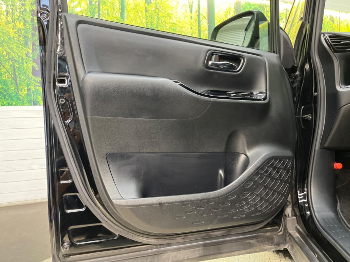 2020 Toyota Noah DBA-ZRR80W (UW-6a1f9bf2ce196)[20]