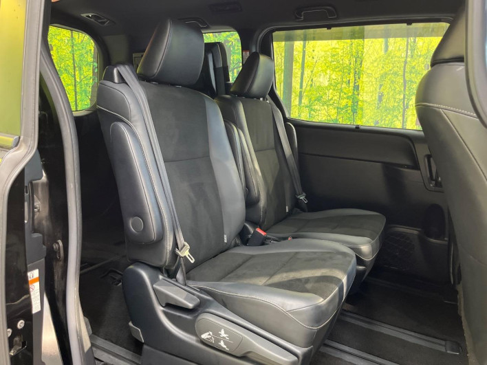 2020 Toyota Noah DBA-ZRR80W (UW-6a1f9bf2ce196)[16]