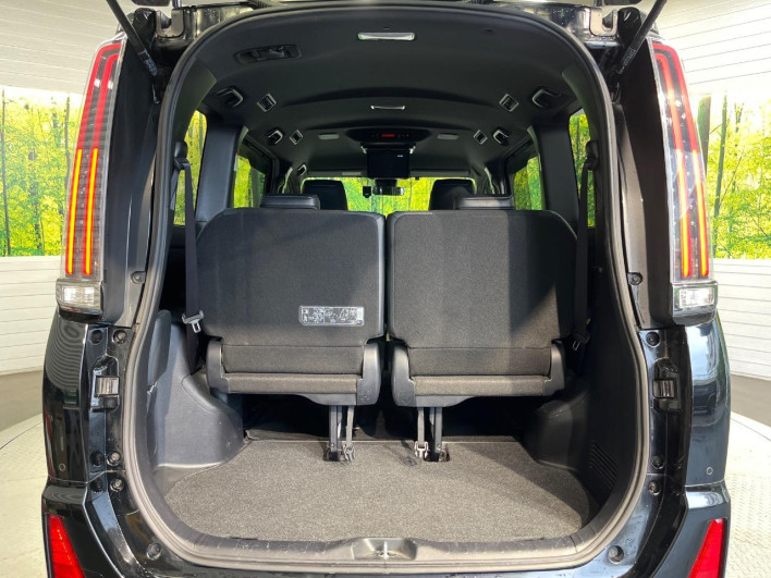 2020 Toyota Noah DBA-ZRR80W (UW-6a1f9bf2ce196)[28]