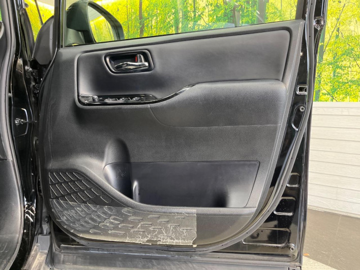 2020 Toyota Noah DBA-ZRR80W (UW-6a1f9bf2ce196)[22]