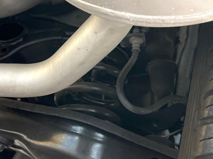 2017 Toyota Harrier DBA-ZSU60W (UW-6a1f9bf85b4e5)[22]