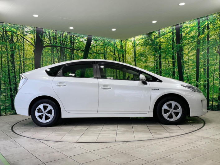 2013 Toyota Prius DAA-ZVW30 (UW-6a1f9c01b2ae8)[8]
