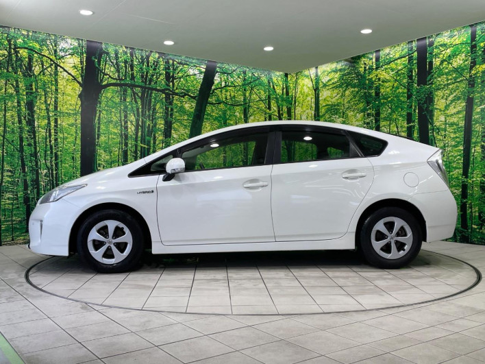 2013 Toyota Prius DAA-ZVW30 (UW-6a1f9c01b2ae8)[25]