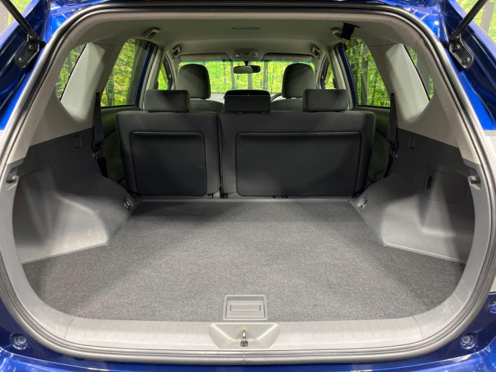 2012 Toyota Prius α DAA-ZVW41W (UW-6a1f9c02f2785)[28]
