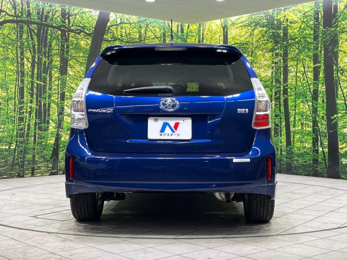 2012 Toyota Prius α DAA-ZVW41W (UW-6a1f9c02f2785)[25]