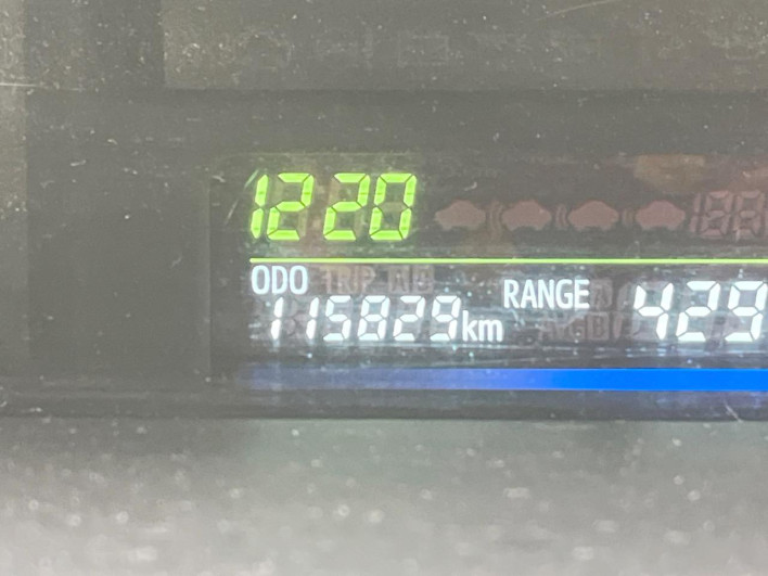 2012 Toyota Prius α DAA-ZVW41W (UW-6a1f9c0307733)[2]