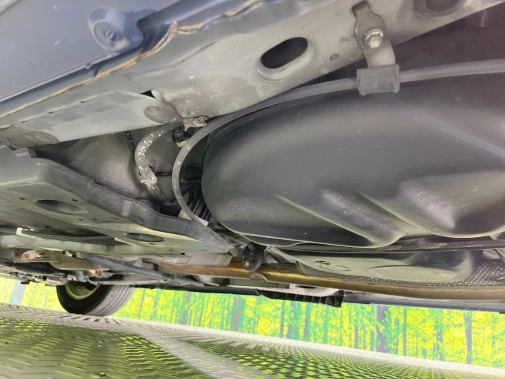 2012 Toyota Prius α DAA-ZVW41W (UW-6a1f9c0307733)[23]
