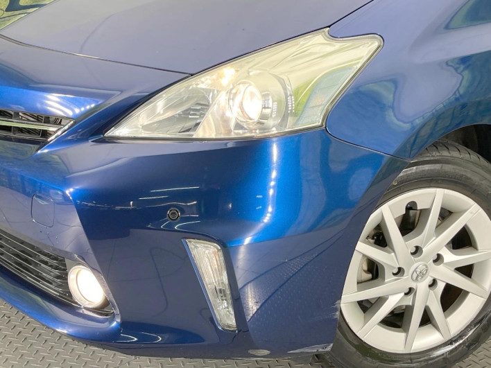 2012 Toyota Prius α DAA-ZVW41W (UW-6a1f9c0307733)[6]