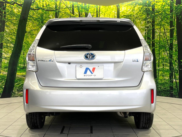 2013 Toyota Prius α DAA-ZVW41W (UW-6a1f9c045db5f)[21]