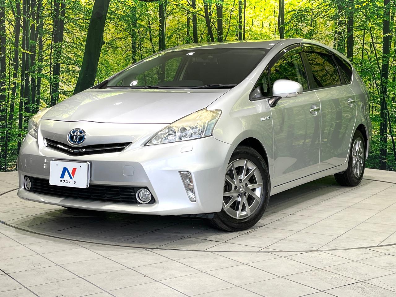 2013 Toyota Prius α DAA-ZVW41W