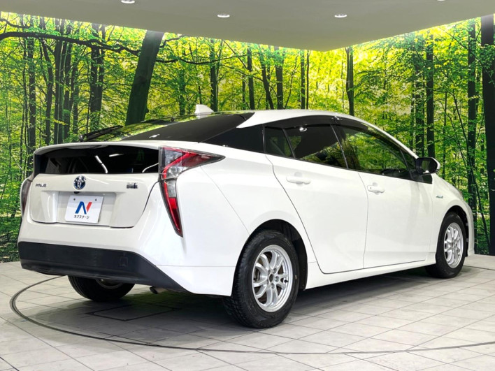 2016 Toyota Prius DAA-ZVW50 (UW-6a1f9c0536c23)[20]