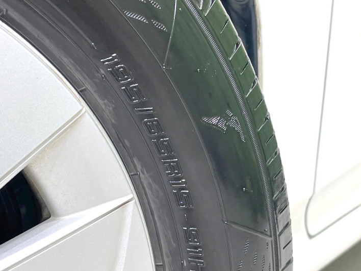 2016 Toyota Prius DAA-ZVW50 (UW-6a1f9c073dbd1)[12]