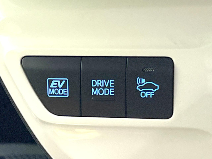 2016 Toyota Prius DAA-ZVW50 (UW-6a1f9c073dbd1)[27]