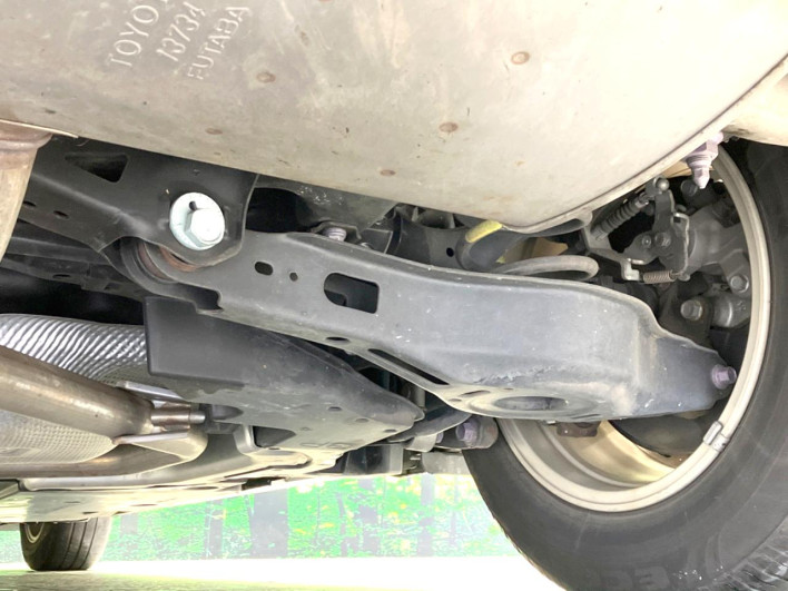 2017 Toyota Prius DAA-ZVW50 (UW-6a1f9c08770ea)[21]
