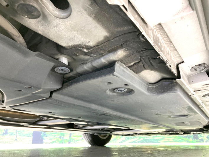 2017 Toyota Prius DAA-ZVW50 (UW-6a1f9c08770ea)[22]