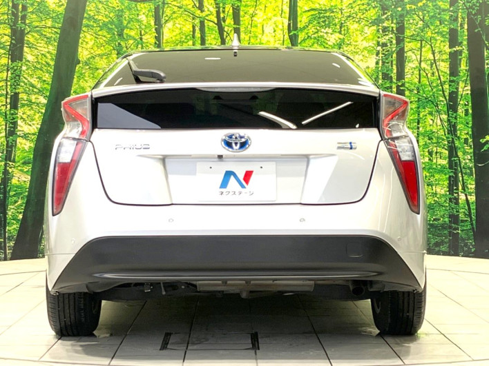 2017 Toyota Prius DAA-ZVW50 (UW-6a1f9c08770ea)[19]