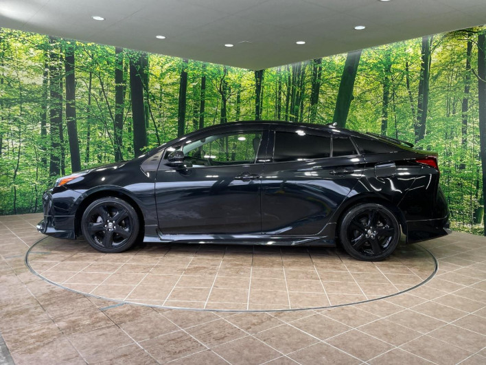 2022 Toyota Prius 6AA-ZVW51 (UW-6a1f9c0ba4b7a)[18]
