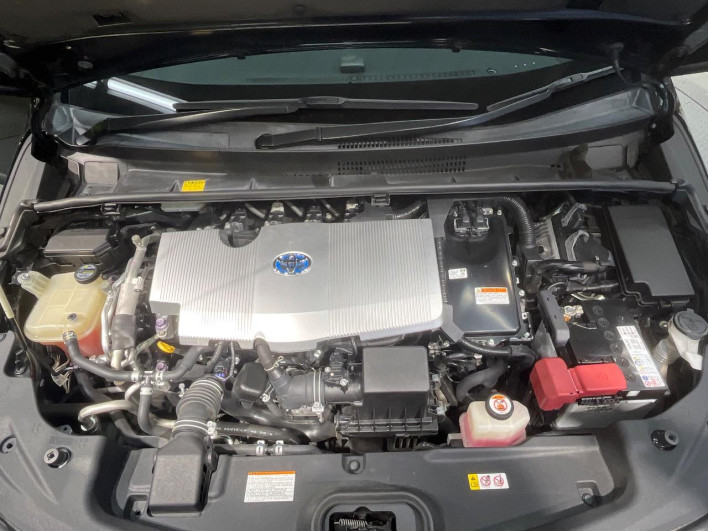 2018 Toyota Prius PHV DLA-ZVW52 (UW-6a1f9c0d9b45e)[10]