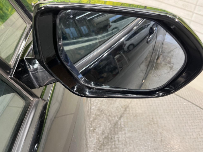 2018 Toyota Prius PHV DLA-ZVW52 (UW-6a1f9c0d9b45e)[21]