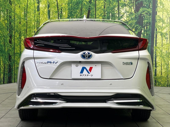 2018 Toyota Prius PHV DLA-ZVW52 (UW-6a1f9c0e0633f)[9]
