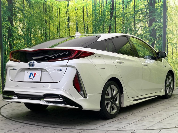 2018 Toyota Prius PHV DLA-ZVW52 (UW-6a1f9c0e0633f)[8]