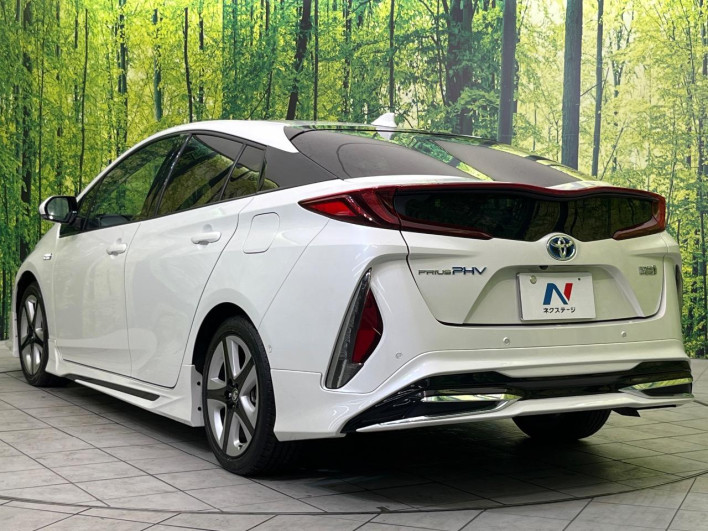 2018 Toyota Prius PHV DLA-ZVW52 (UW-6a1f9c0e0633f)[10]