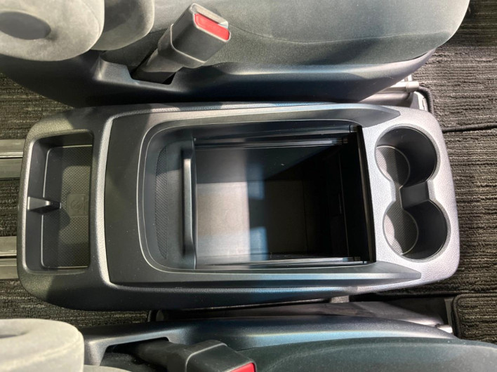 2017 Toyota Alphard DBA-AGH30W (UW-6a20eb9e18a01)[25]