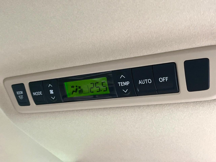 2012 Toyota Vellfire DBA-ANH20W (UW-6a20ebaea287e)[17]