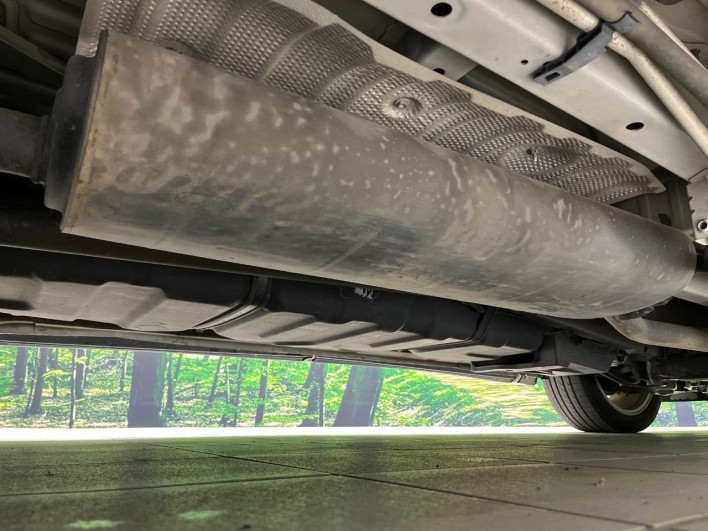 2012 Toyota Vellfire DBA-ANH25W (UW-6a20ebaf8a52f)[13]