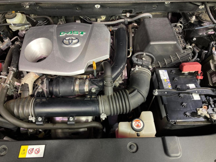 2017 Toyota Harrier DBA-ASU60W (UW-6a20ebb07e9e2)[5]