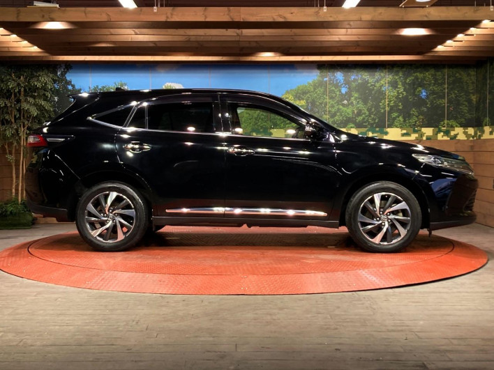 2017 Toyota Harrier DBA-ASU60W (UW-6a20ebb07e9e2)[16]