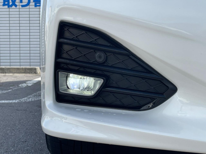 2017 Toyota Crown Hybrid DAA-AWS211 (UW-6a20ebb39a284)[12]