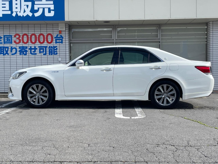 2017 Toyota Crown Hybrid DAA-AWS211 (UW-6a20ebb39a284)[4]