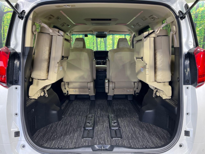 2019 Toyota Alphard Hybrid DAA-AYH30W (UW-6a20ebc00bbba)[29]