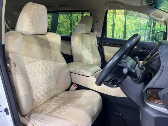 2019 Toyota Alphard Hybrid DAA-AYH30W (UW-6a20ebc00bbba)[12]