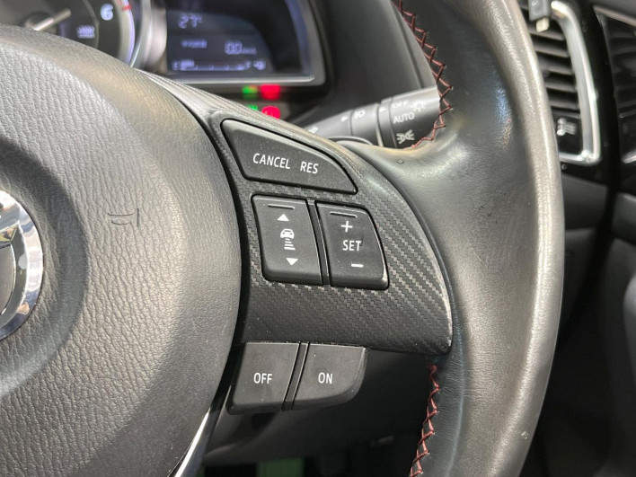 2015 Mazda Axela Sports LDA-BM2FS (UW-6a20ebe06ea40)[19]