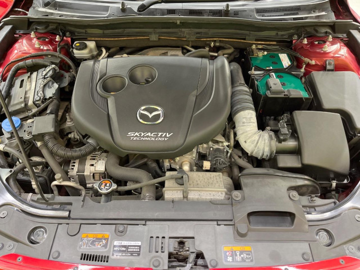 2015 Mazda Axela Sports LDA-BM2FS (UW-6a20ebe06ea40)[4]