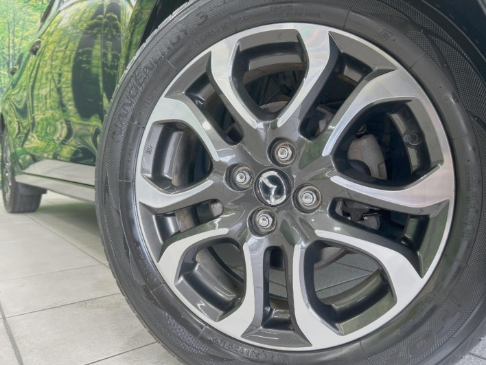2014 Mazda Demio LDA-DJ5FS (UW-6a20ebeeebf0c)[25]
