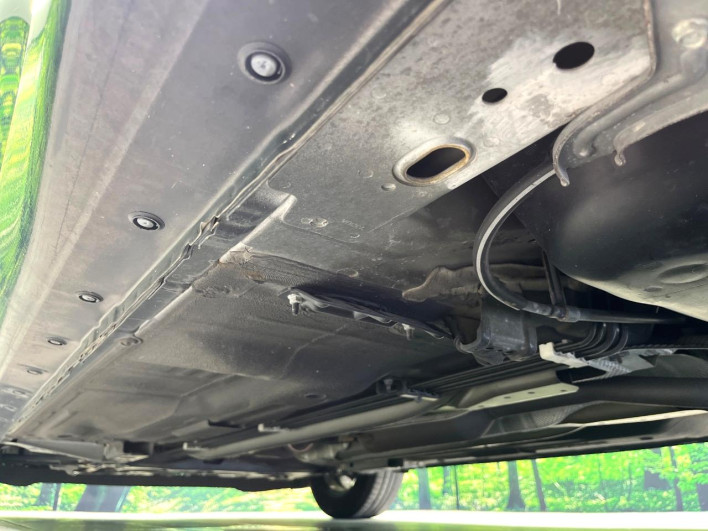2017 Nissan Note DBA-E12 (UW-6a20ebf717b66)[25]
