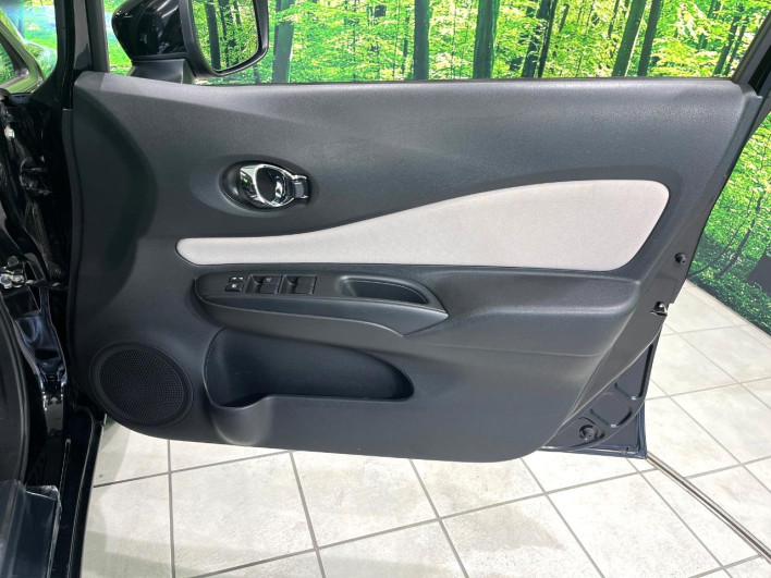 2017 Nissan Note DBA-E12 (UW-6a20ebf717b66)[28]
