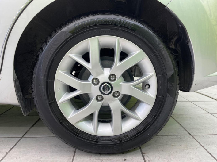 2019 Nissan Note DBA-E12 (UW-6a20ebf7b0493)[9]