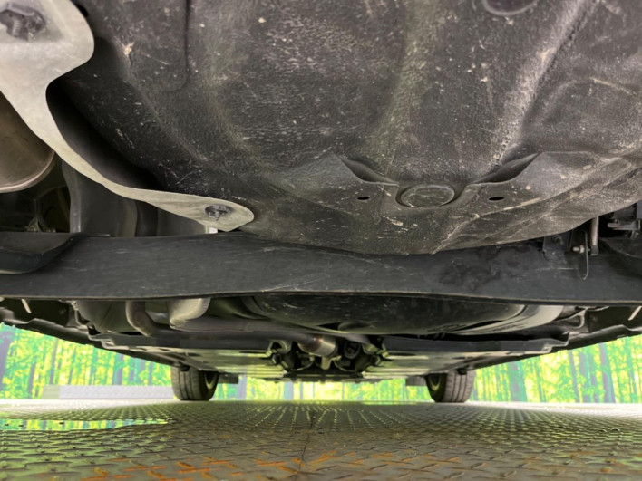 2022 Nissan Note 6AA-E13 (UW-6a20ebfa1f41b)[24]